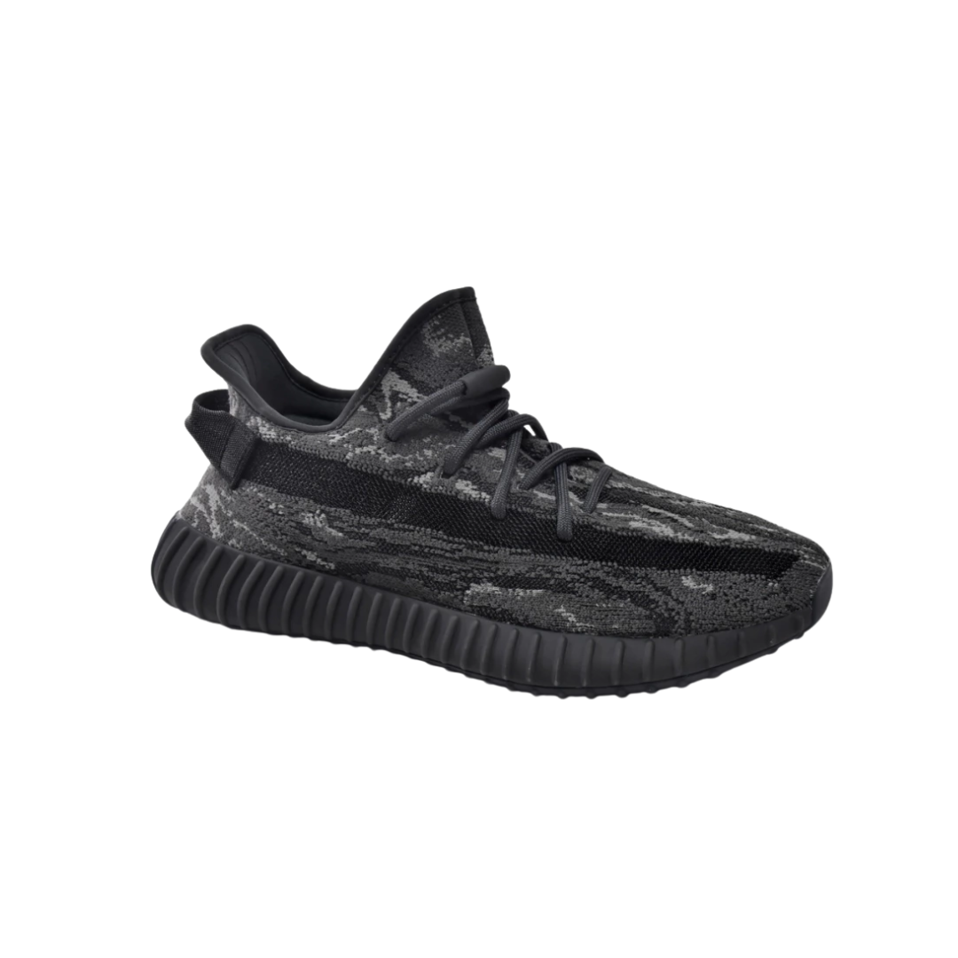 Ad Yeezy 350 V2 Dark Salt