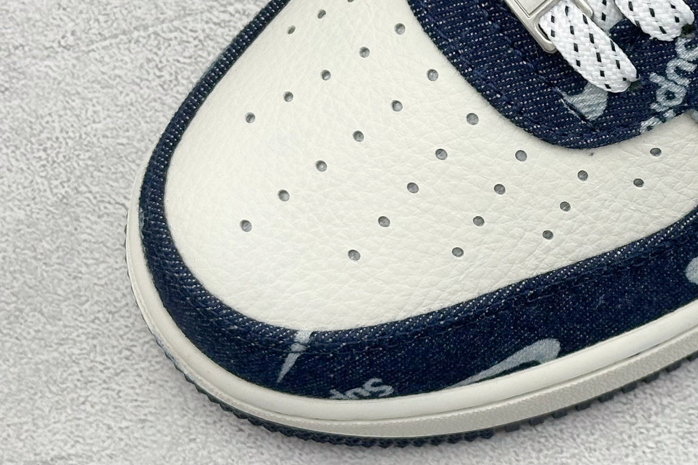 NK Air Force 1 Supreme - Navy Blue/White