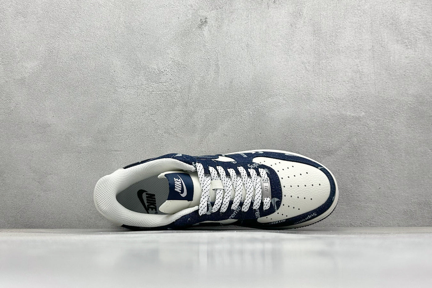 NK Air Force 1 Supreme - Navy Blue/White