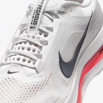 NK Pegasus Premium - Summit White Bright Crimson