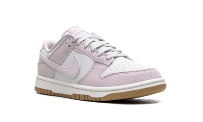 NK Dunk Low Light Violet