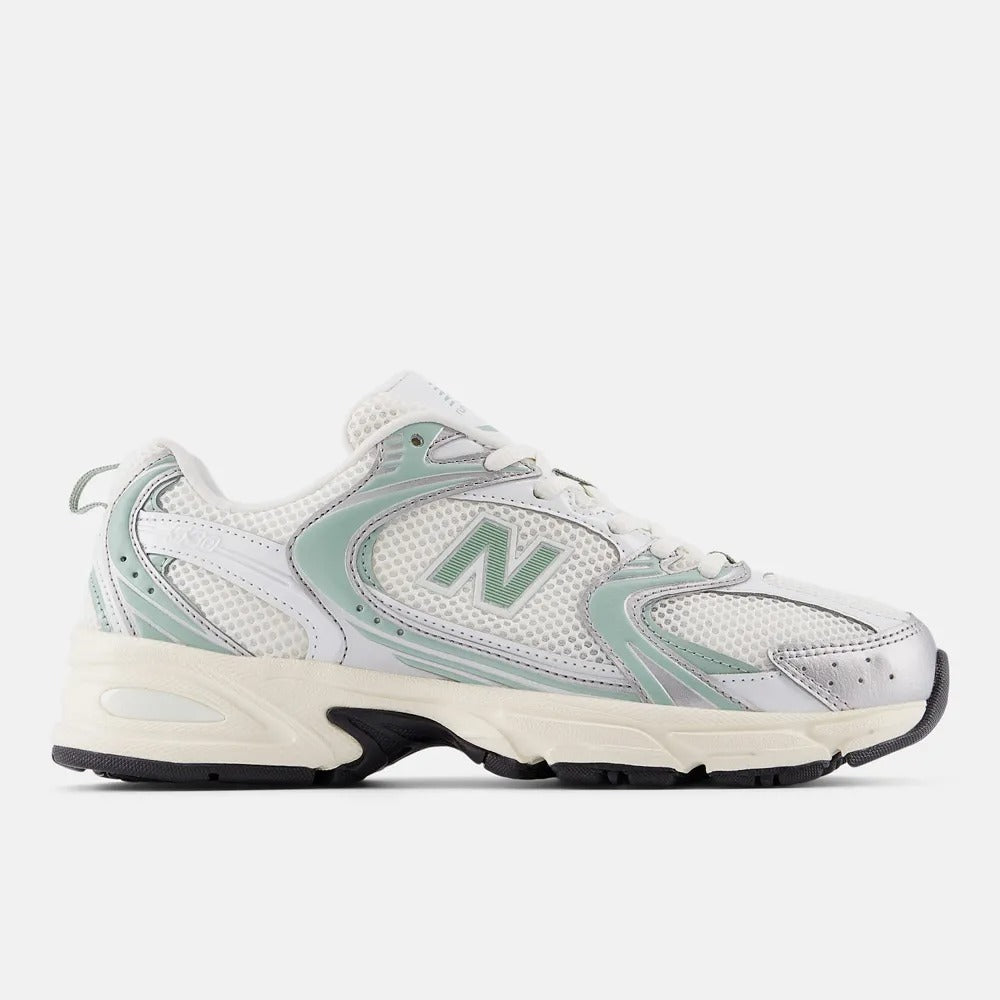 NB 530 – Off White/Light Green
