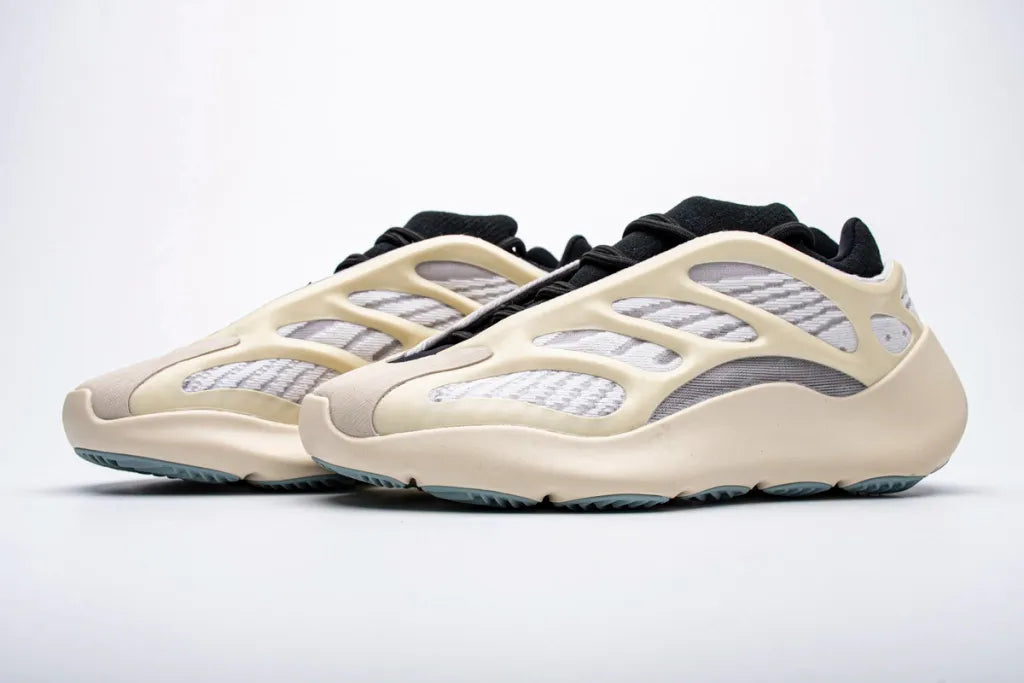 Ad Yeezy 700 V3 Azael Real Boost