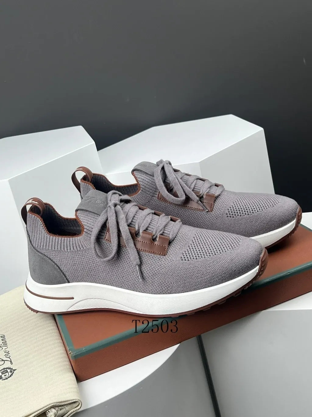 LRP 360 LP Flexy Walk Sneakers – Grey Knit