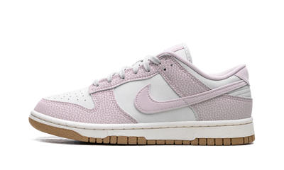 NK Dunk Low Light Violet