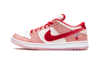 NK SB Dunk Low Strangelove