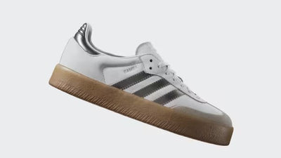 Ad Sambae Cloud White/ Silver Metallic/ Gum