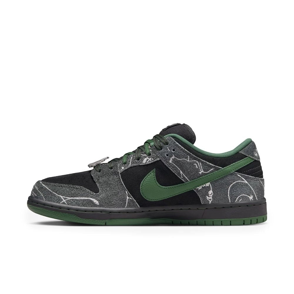 There Skateboards x NK SB Dunk Low