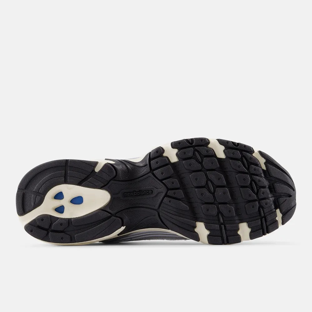 NB 530 – White/Gray