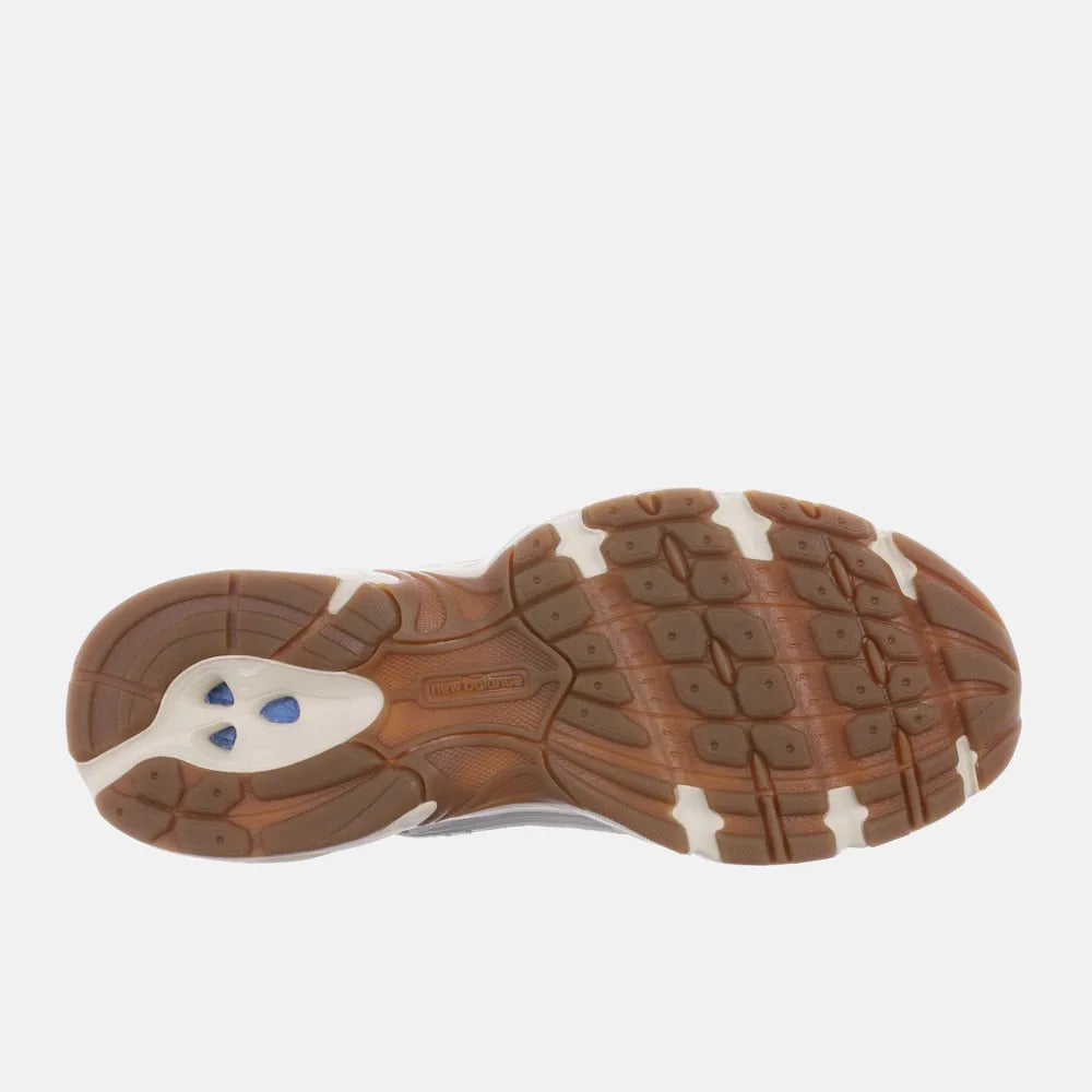 NB 530 – Gray/Off White