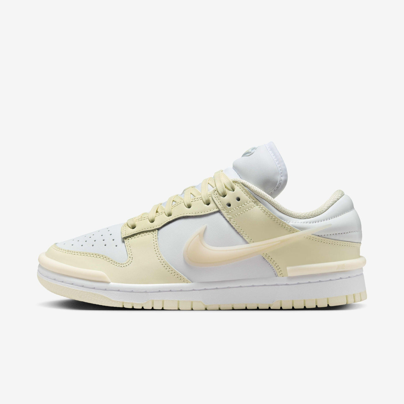 NK Dunk Low Twist - Coconut Milk/White
