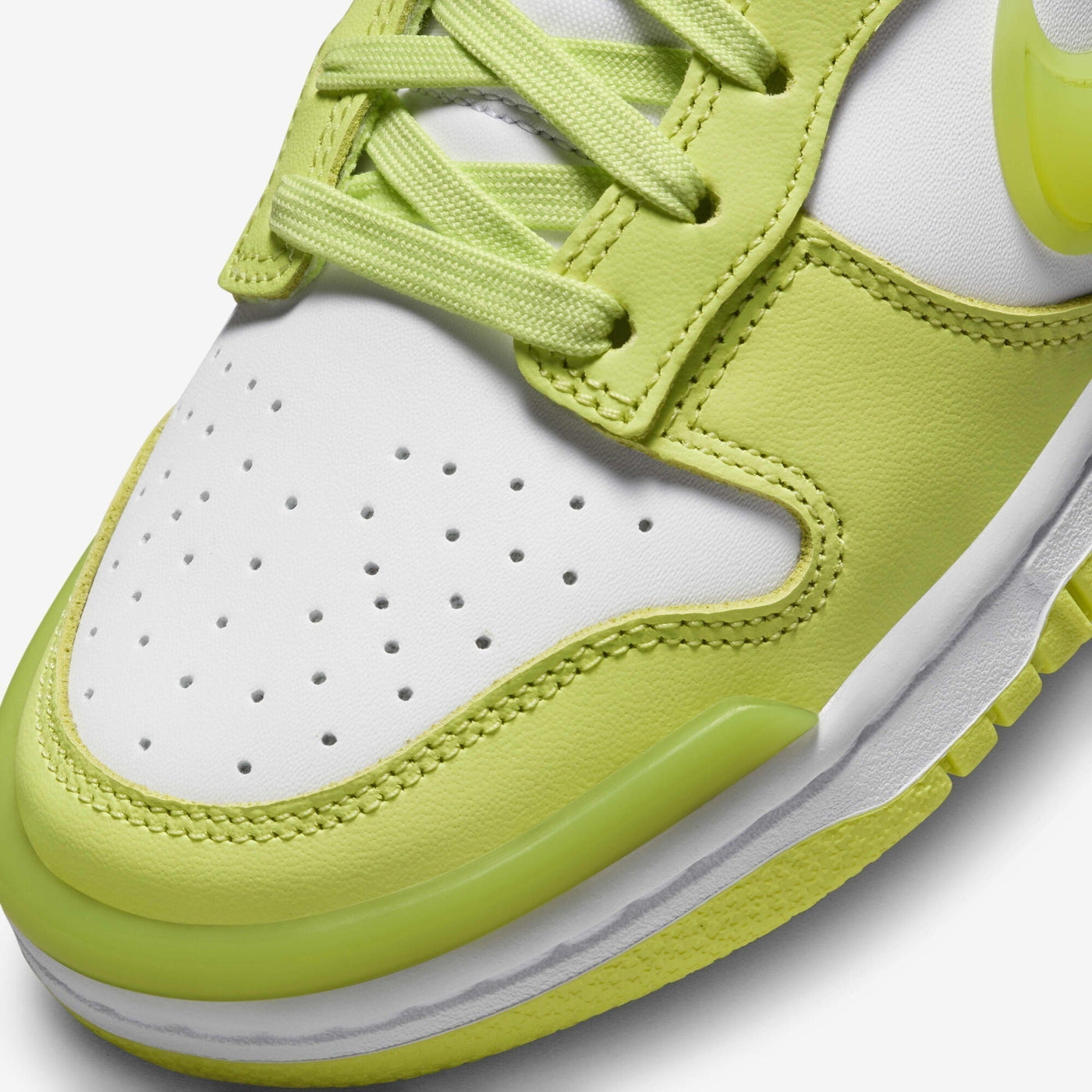 NK Dunk Low Twist - Light Lemon