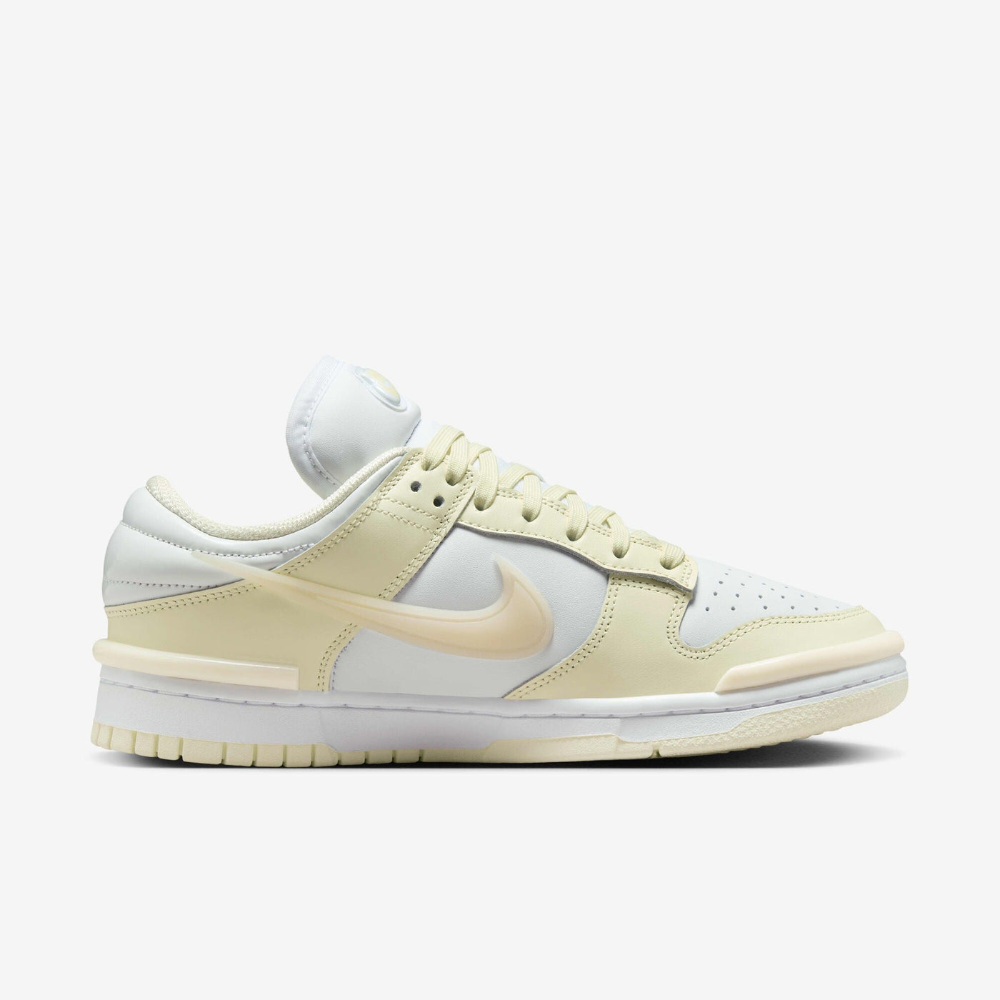 NK Dunk Low Twist - Coconut Milk/White