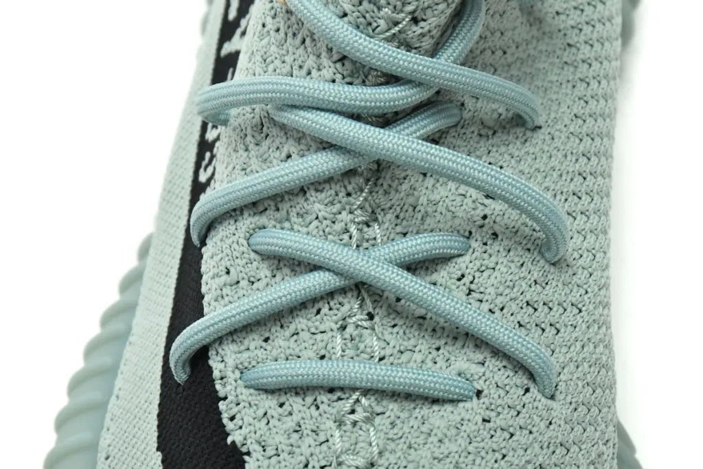 Ad Yeezy 350 V2 Jade Ash