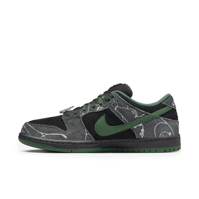 There Skateboards x NK SB Dunk Low