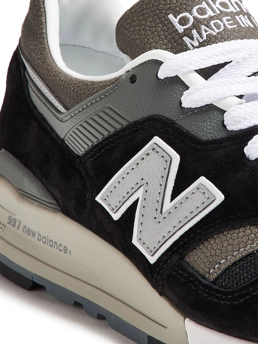 NB 997 - Black/Dark Grey/Taupe