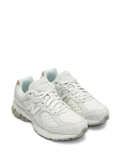 NB 2002R - Off White/Tan