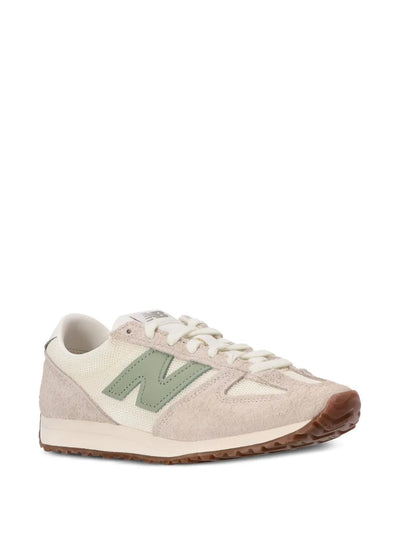 NB 471 - Off White/Light Beige/Sage Green