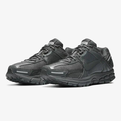 NK Zoom Vomero 5 Anthracite