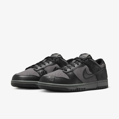 NK Dunk Low - Black Roses
