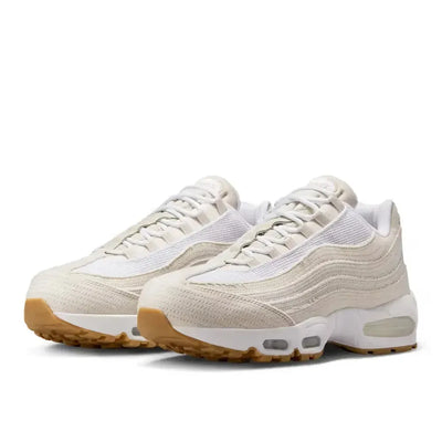 Levi's x NK Air Max 95 OG Light Orewood Brown