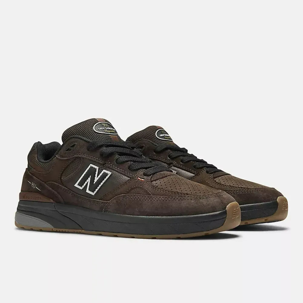 NB Numeric AR 933 – Brown/Black