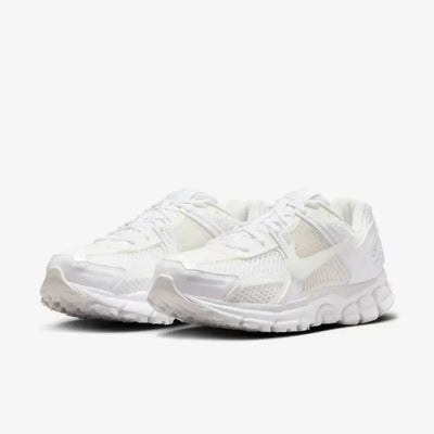 NK Zoom Vomero 5 Triple White