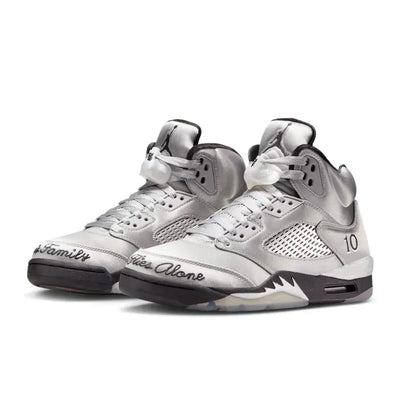 AJ 5 - Wings Medium Grey Metallic Silver