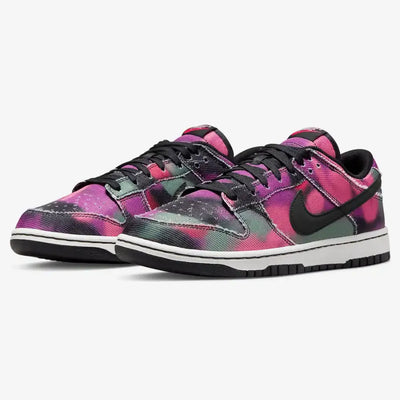 NK Dunk Low - Graffiti Pink