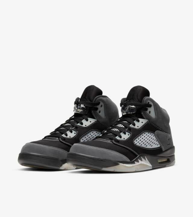 AJ 5 - Anthracite