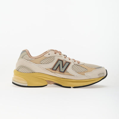 NB 2010 - Cream/Tumbleweed/Grey