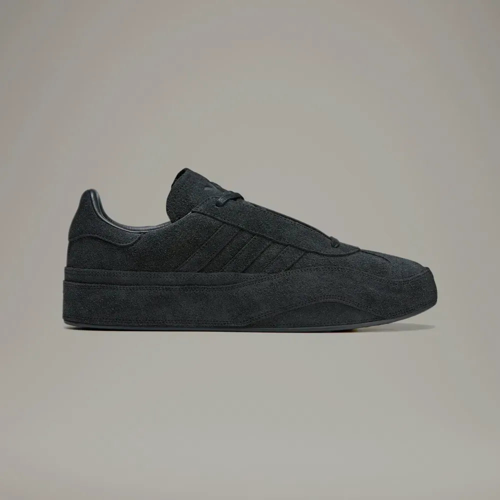 Ad Gazelle Y3 - Black