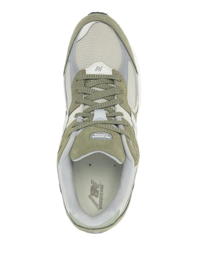 NB 2002R - Light Beige/Sage Green/Light Grey