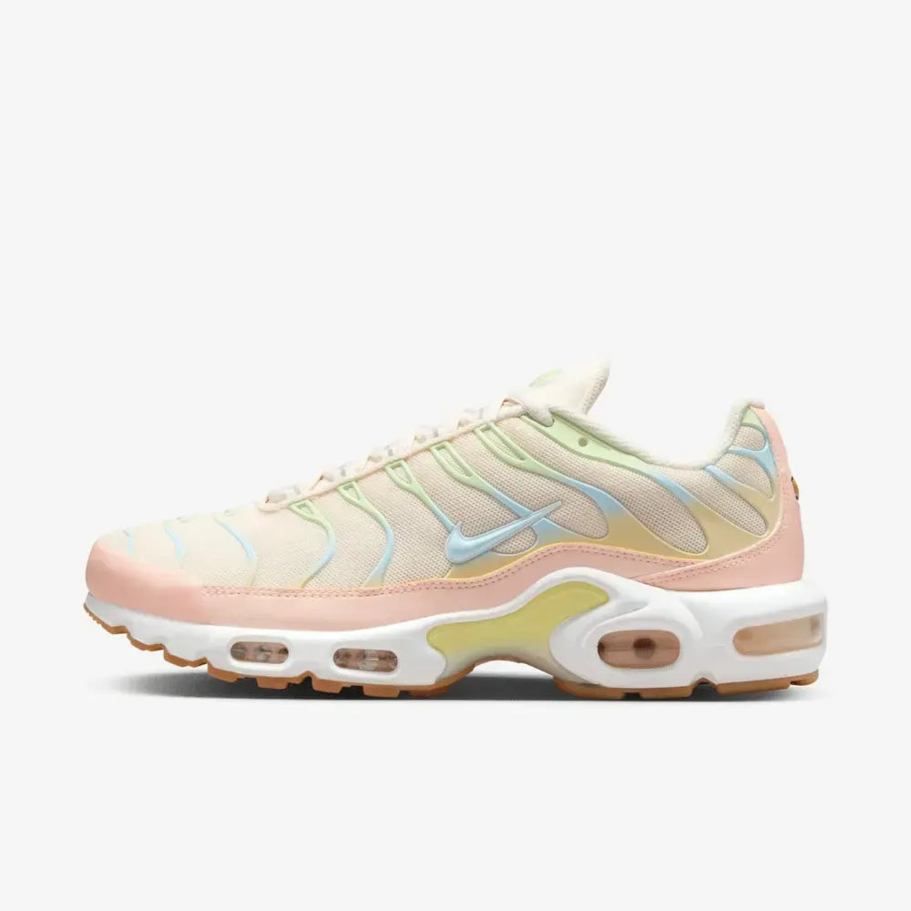 NK Air Max Plus - Crimson Tint