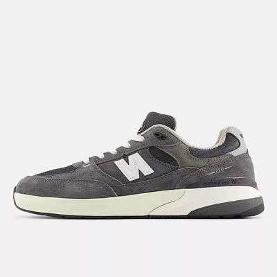 NB Numeric 933 x Andrew Reynolds – Grey