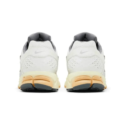 NK Zoom Vomero 5 Summit White Pure Platinum