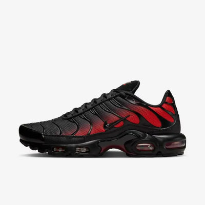 NK Air Max Plus - Black/Red