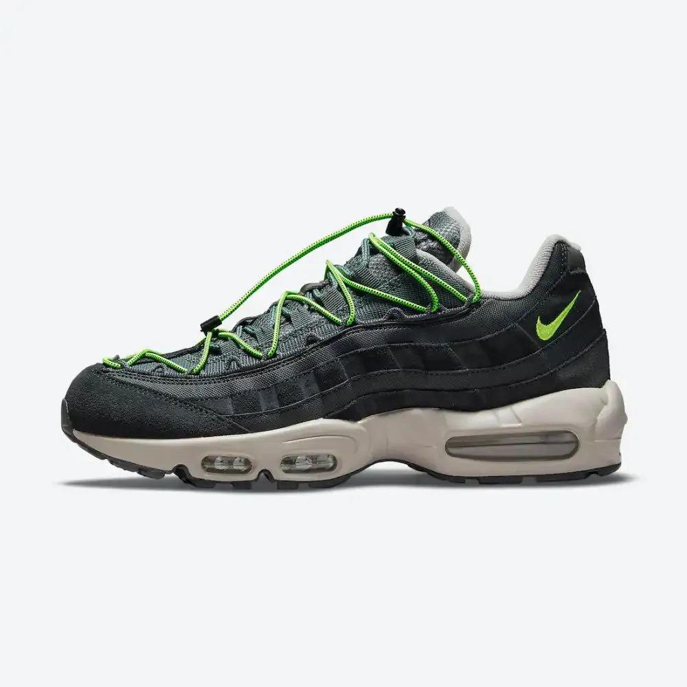 NK Air Max 95 Off-Noir and Volt