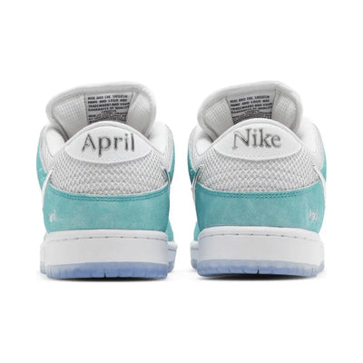 NK SB Dunk Low April Skateboards
