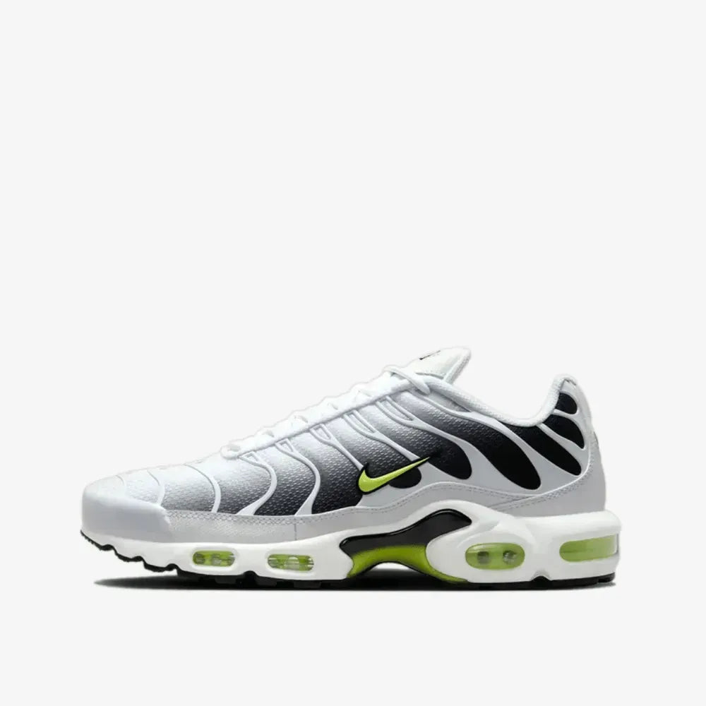 NK Air Max Plus - White/Black Volt