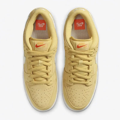 NK Dunk Low - Saturn Gold
