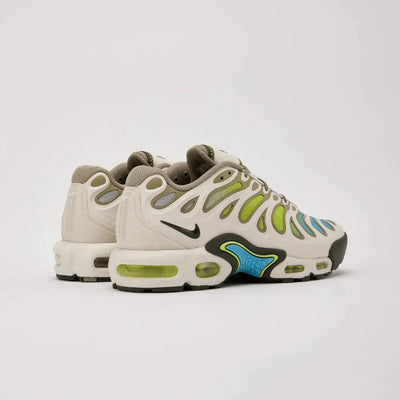 NK Air Max Plus - Cyber Baltic Blue