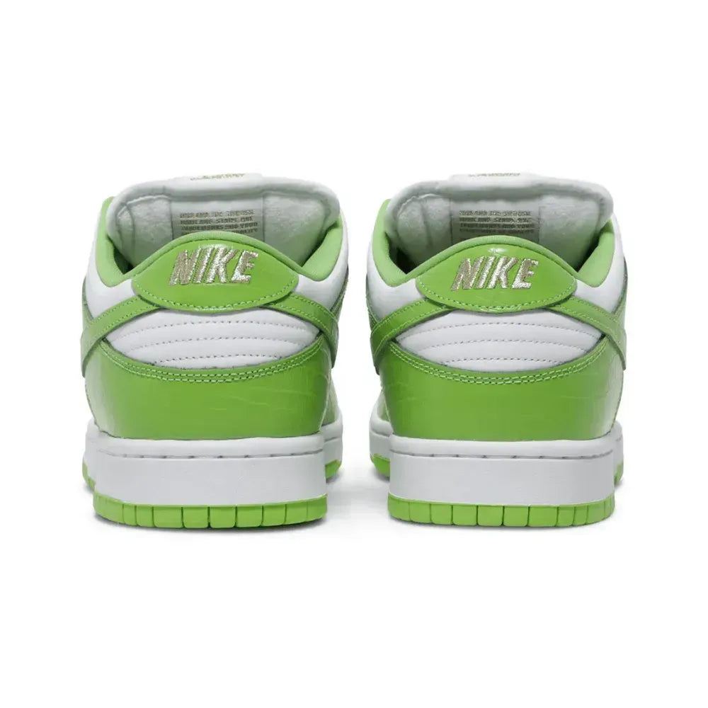 SUP x NK SB Dunk Low Stars Mean Green