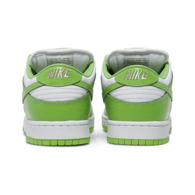 SUP x NK SB Dunk Low Stars Mean Green