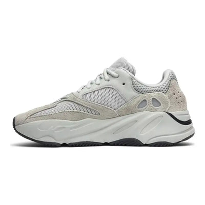 Ad Yeezy Boost 700 Salt