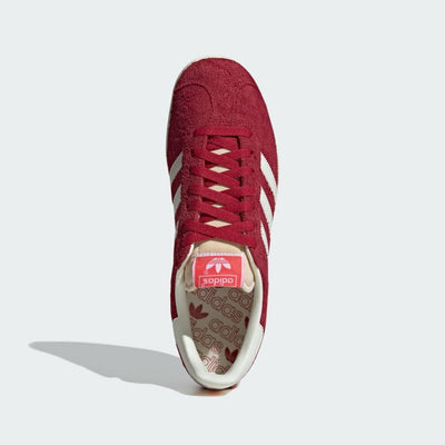 Ad Gazelle - Team Victory Red/Off White/Cream White