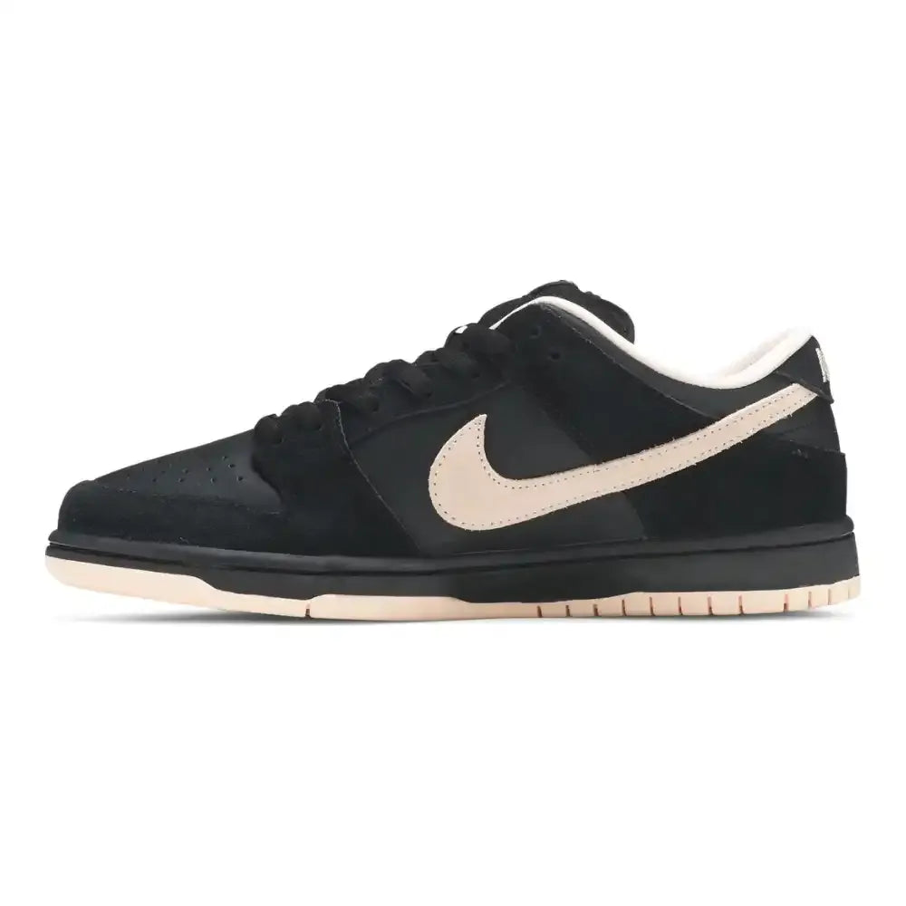 NK Dunk Low - Black Coral