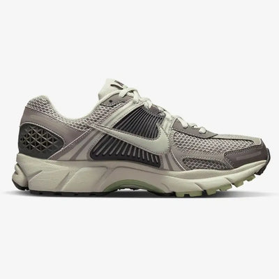 NK Zoom Vomero 5 Cobblestone and Flat Pewter