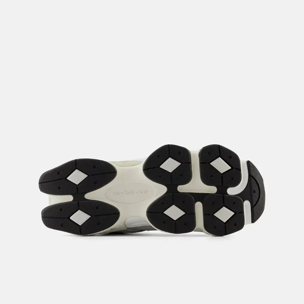 NB 9060 Raincloud Castlerock