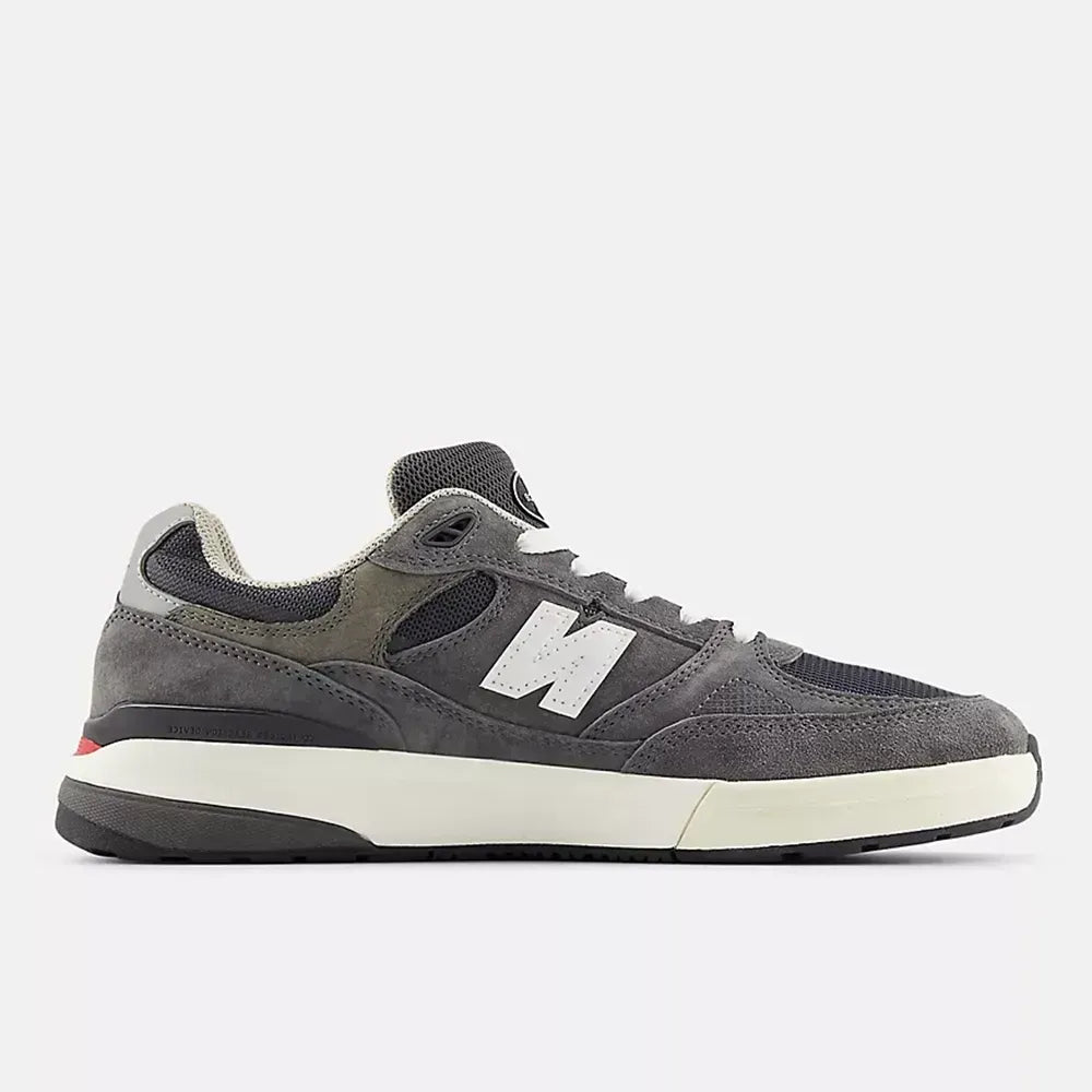 NB Numeric 933 x Andrew Reynolds – Grey